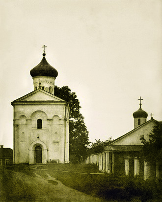 6.Спасский храм и церковь в честь преподобной Евфросинии Полоцкой. Фото 60-х.
